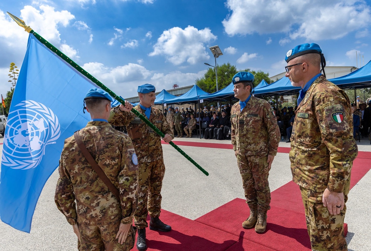 Il Generale paracadutista Nicola MANDOLESI cede la responsabilità del Sector West UNIFIL - Libano - DEFENSANEWS.COM - Noticias defensa y seguridad