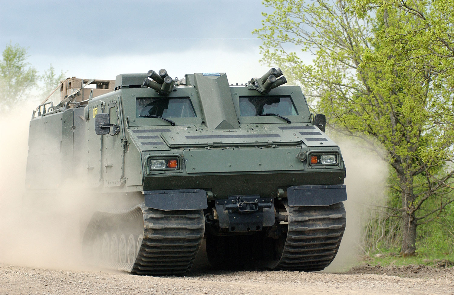 BAE Systems e IDV uniscono le forze: il BvS10 arriva in Italia - DIFESANEWS.COM - Notizie difesa, sicurezza e geopolitica