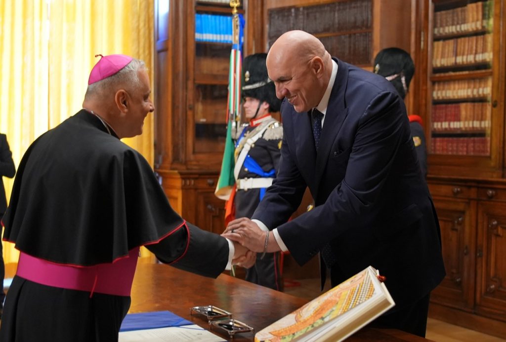 Giuramento dell’Ordinario Militare per l’Italia, S.E.R. Mons. Gian Franco Saba - DIFESANEWS.COM - Notizie difesa, sicurezza e geopolitica